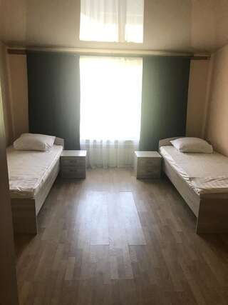 Мини-отель Гостиница Альянс Караганда Двухместный номер с 1 кроватью или 2 отдельными кроватями-2
